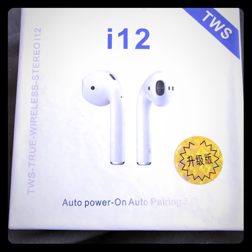 Wireless ear buds in Matte Black-New in box